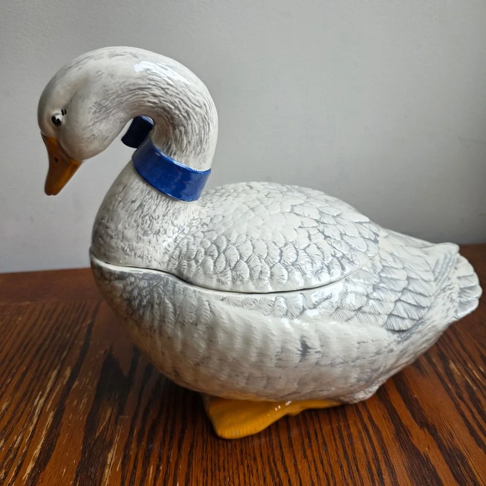 Vintage 1984 Sittre Ceramic Products Goose Cookie Jar Dark Blue Bow Farmhouse